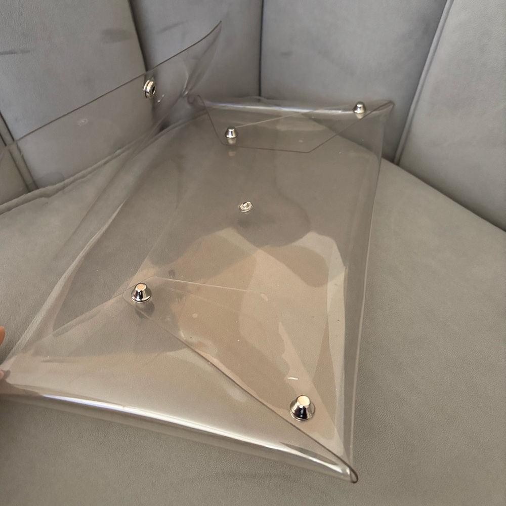 PVC Clutch - Picture 3 of 3